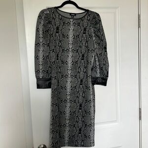 Tacera Snakeskin print midi dress with leather‎ detailed cuffs